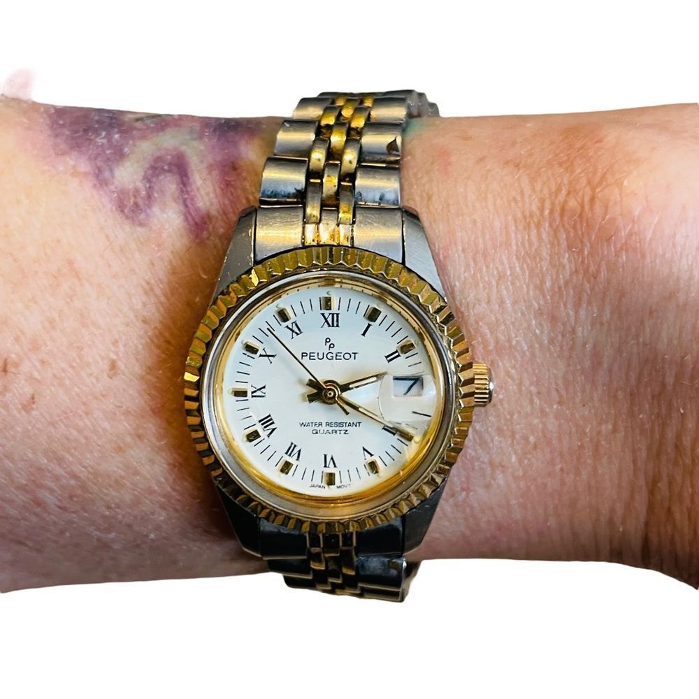Vintage Peugeot Gold/Silver Tone Bubble Date Watch